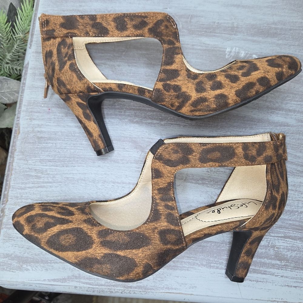 Life Stride Leopard Print Women's Heels With Flex Soles Size 7 (SQ2)